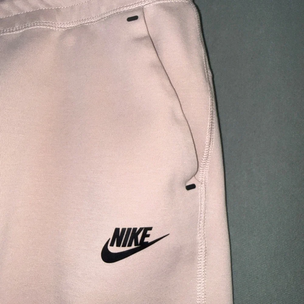 Nike Tech Fleece Joggers Mens Pink Tapered Sweatpants CU4495-663